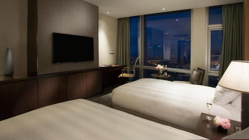 Lotte City Hotel Jeju image