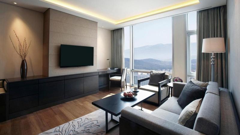 Lotte City Hotel Jeju image