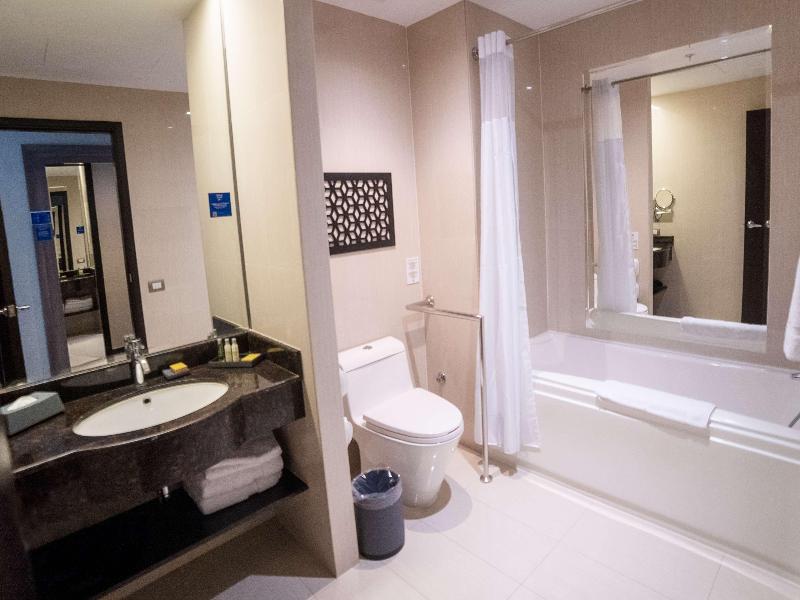DoubleTree by Hilton Trujillo image