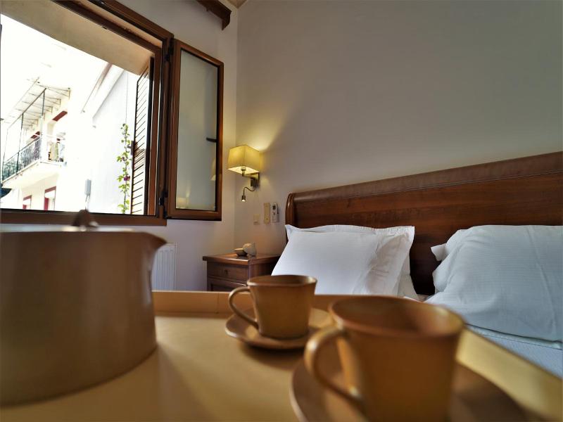 Tourist Apart Hotel image