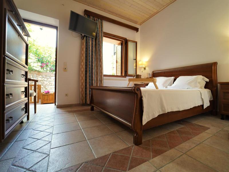 Tourist Apart Hotel image