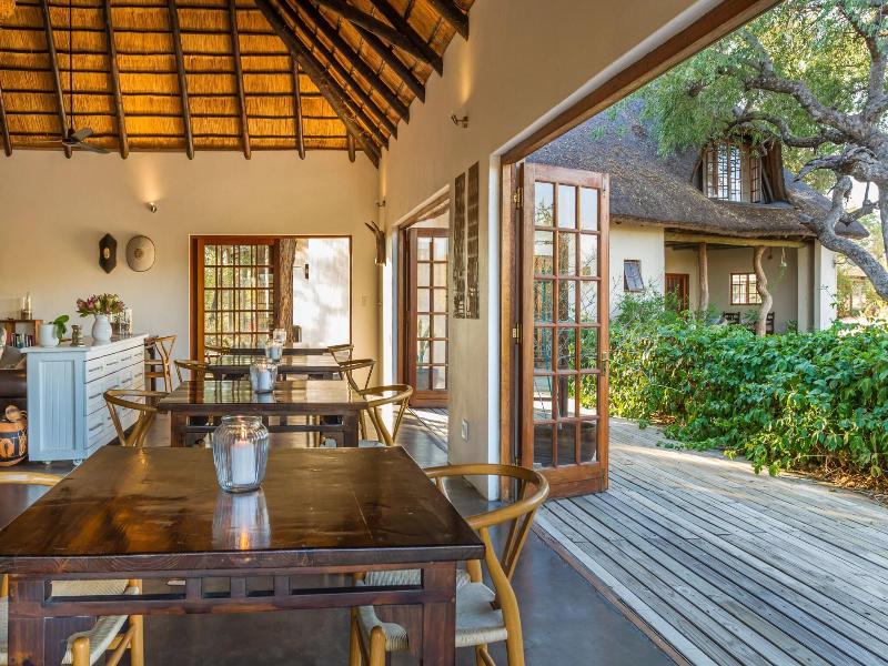 Mbizi Bush Lodge image