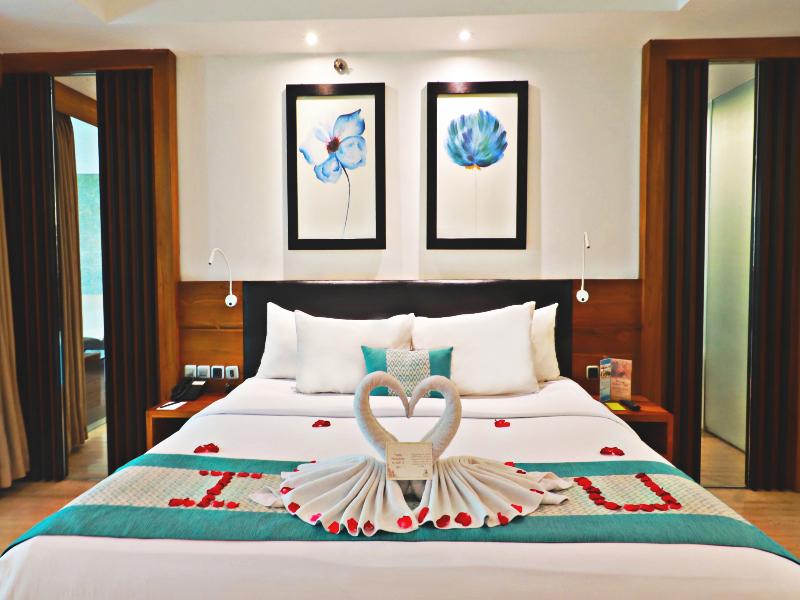 de Vins Sky Hotel Seminyak image