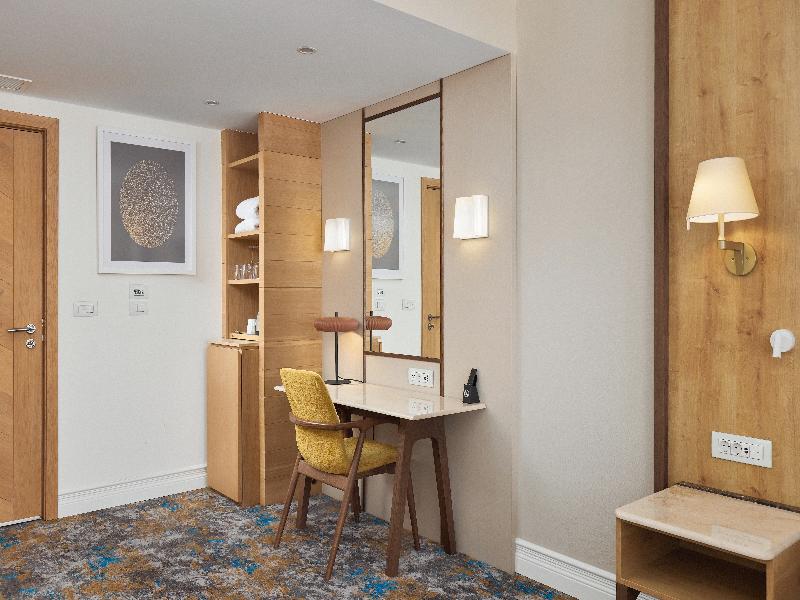 Crowne Plaza Budva by IHG image