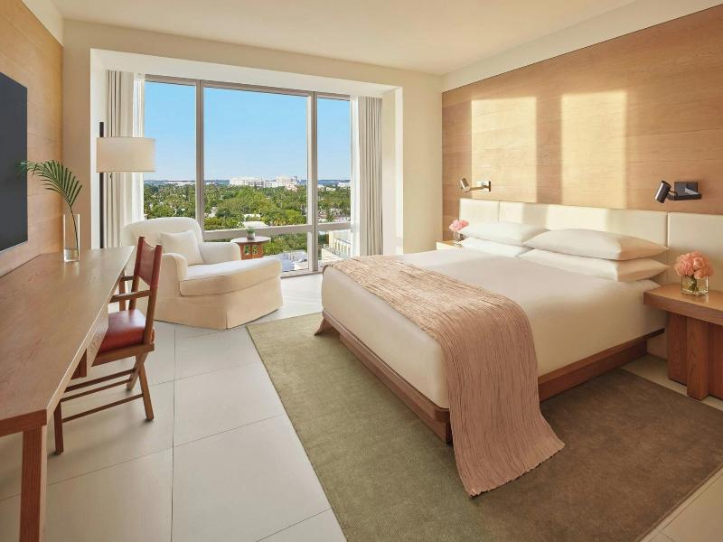 The Miami Beach Edition image