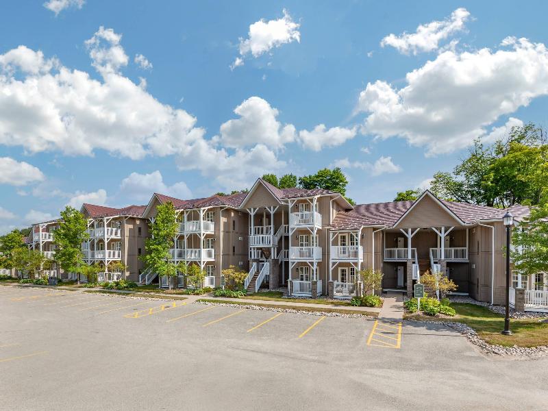 Carriage Ridge Resort image