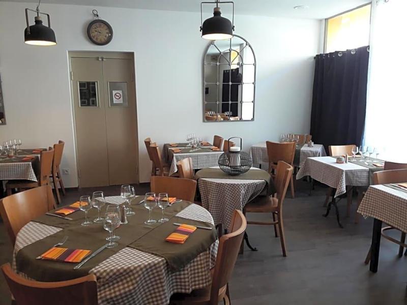 Hotel Chez Carriere image
