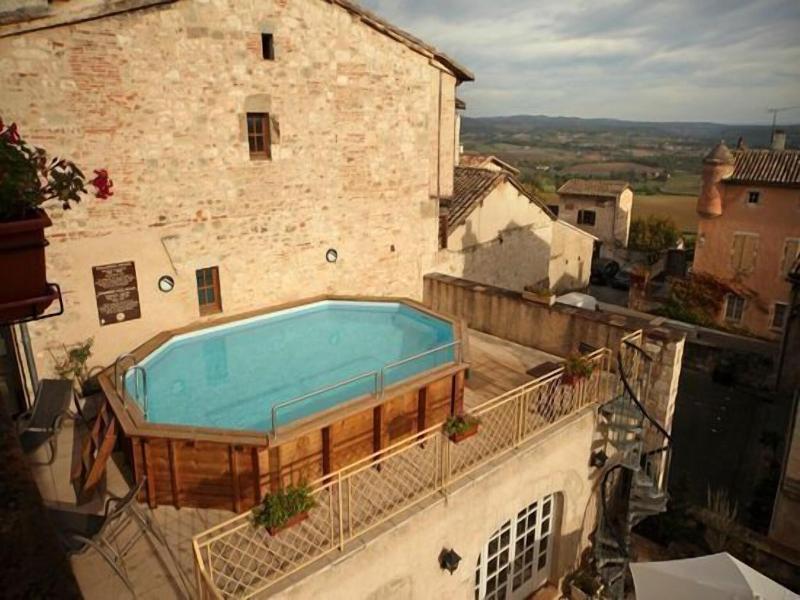 Hotel Des Consuls image