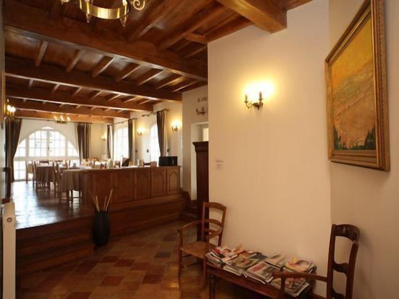Hotel Des Consuls image