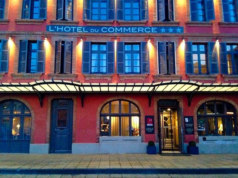 Hotel Du Commerce image