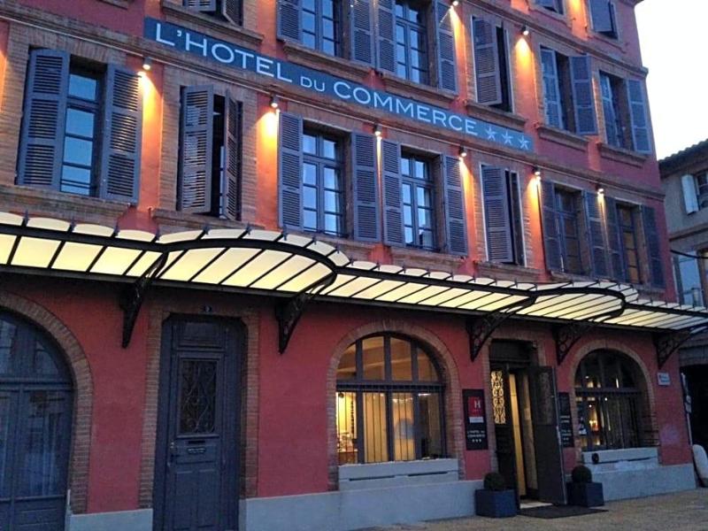 Hotel Du Commerce image