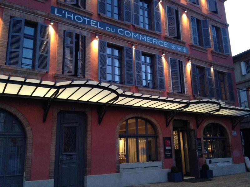 Hotel Du Commerce image