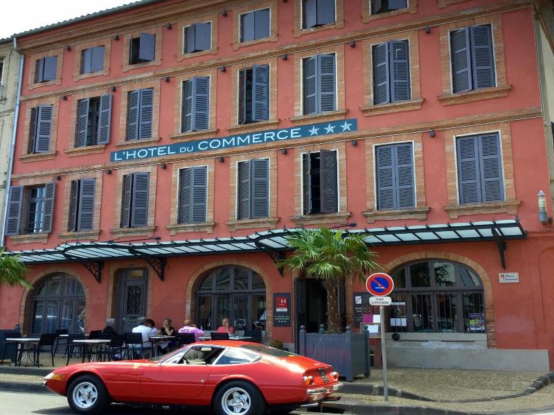 Hotel Du Commerce image