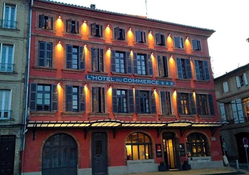 Hotel Du Commerce image