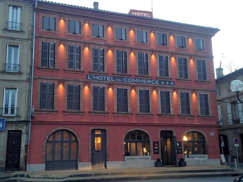 Hotel Du Commerce image