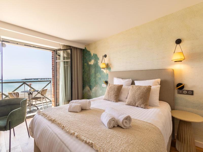 Hotel La Plage image