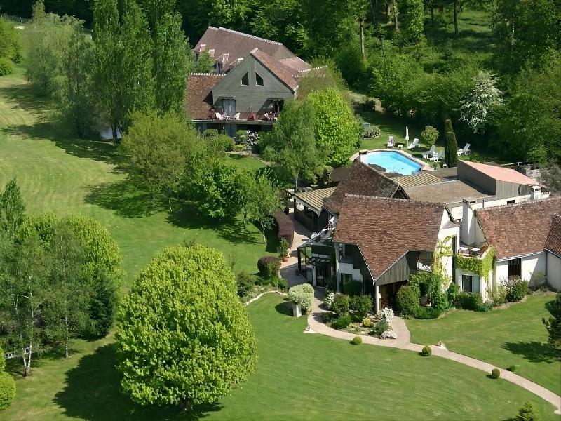 Domaine De L'Arbrelle image