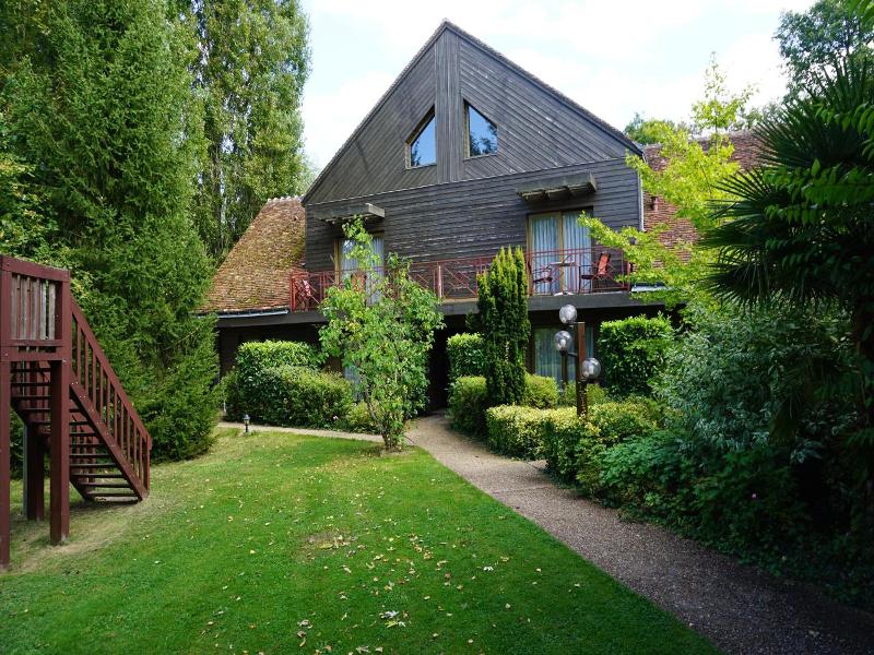 Domaine De L'Arbrelle image
