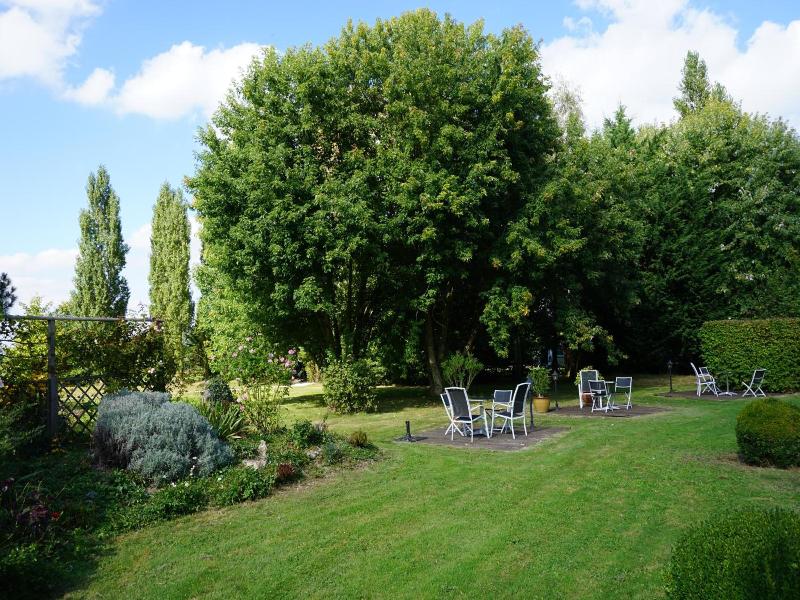Domaine De L'Arbrelle image