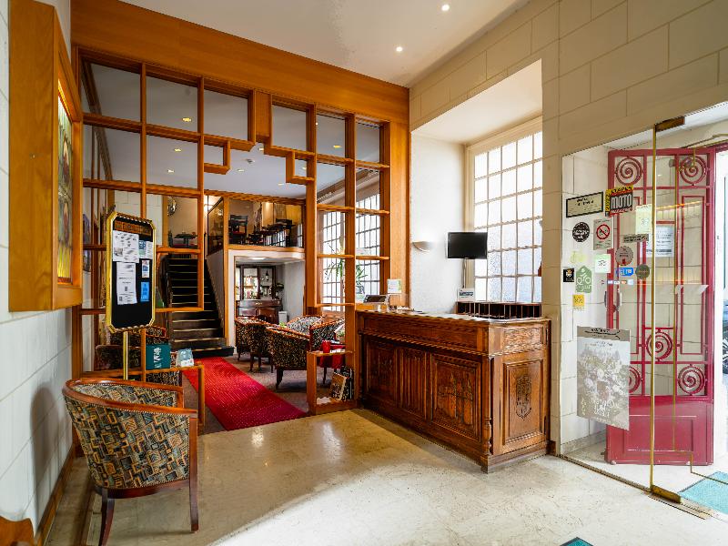 Logis Hotel Des Chateaux De La Loire image