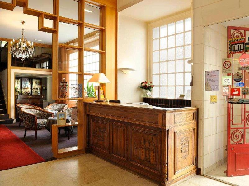 Logis Hotel Des Chateaux De La Loire image