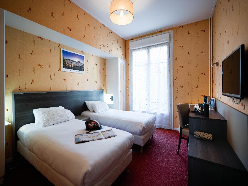 Logis Hotel Des Chateaux De La Loire image