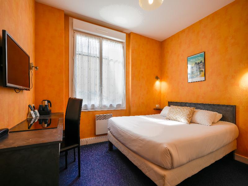 Logis Hotel Des Chateaux De La Loire image