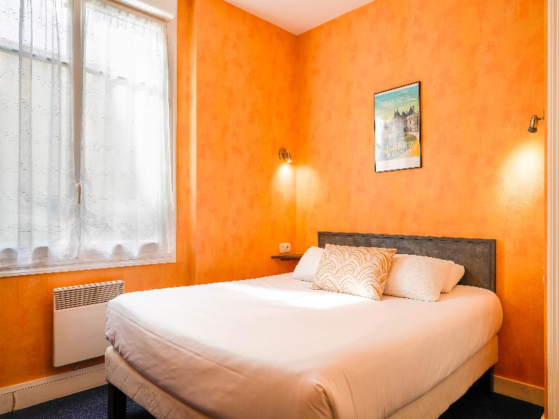Logis Hotel Des Chateaux De La Loire image