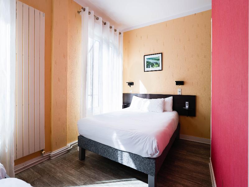 Logis Hotel Des Chateaux De La Loire image
