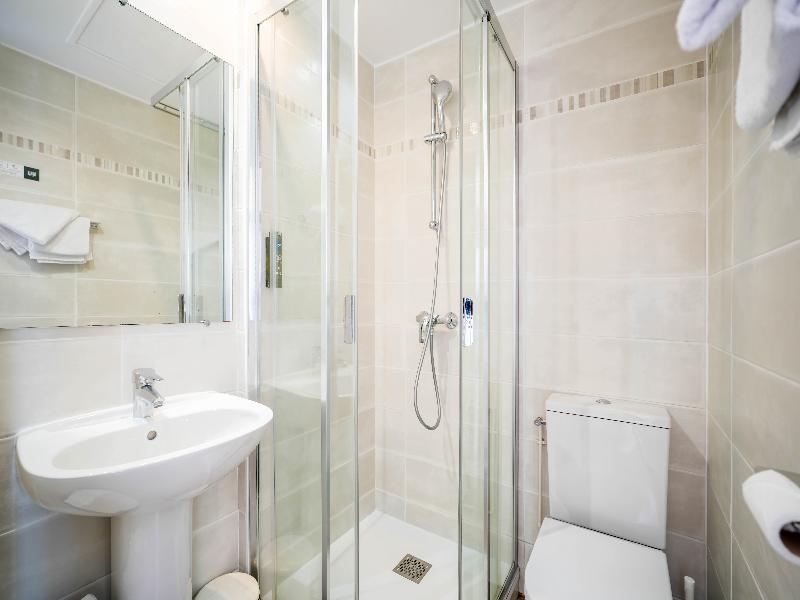 Logis Hotel Des Chateaux De La Loire image