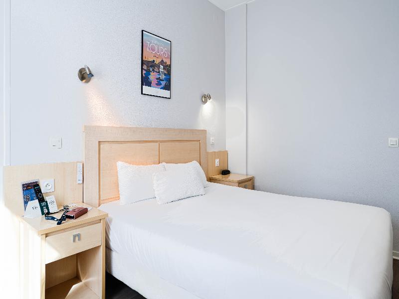 Logis Hotel Des Chateaux De La Loire image