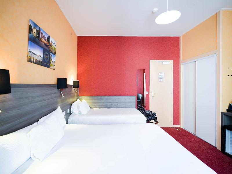 Logis Hotel Des Chateaux De La Loire image