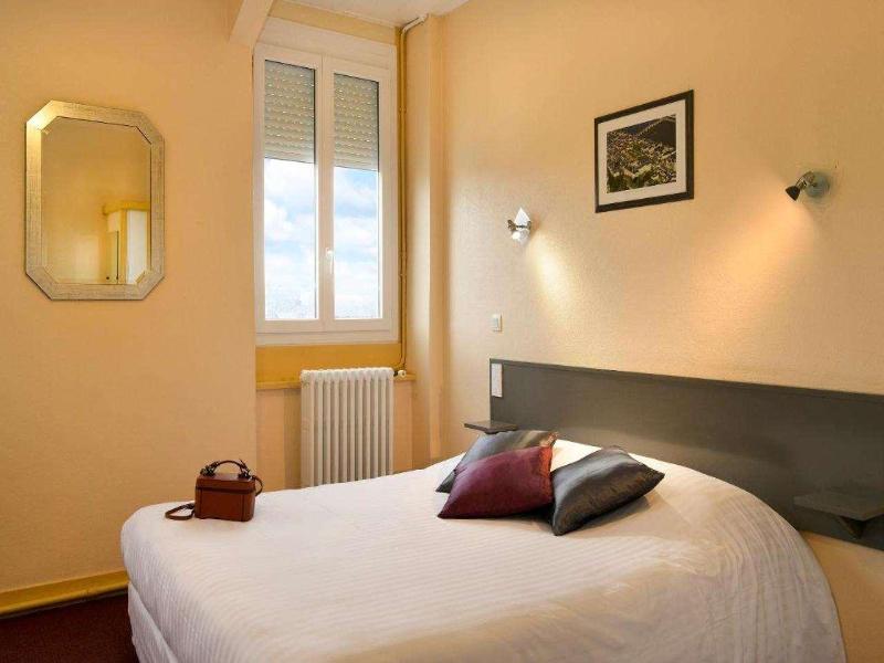 Logis Hotel Des Chateaux De La Loire image
