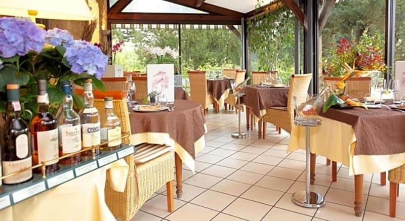 Hotel La Treille image