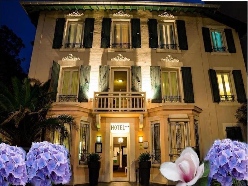 Hotel Val Flores image