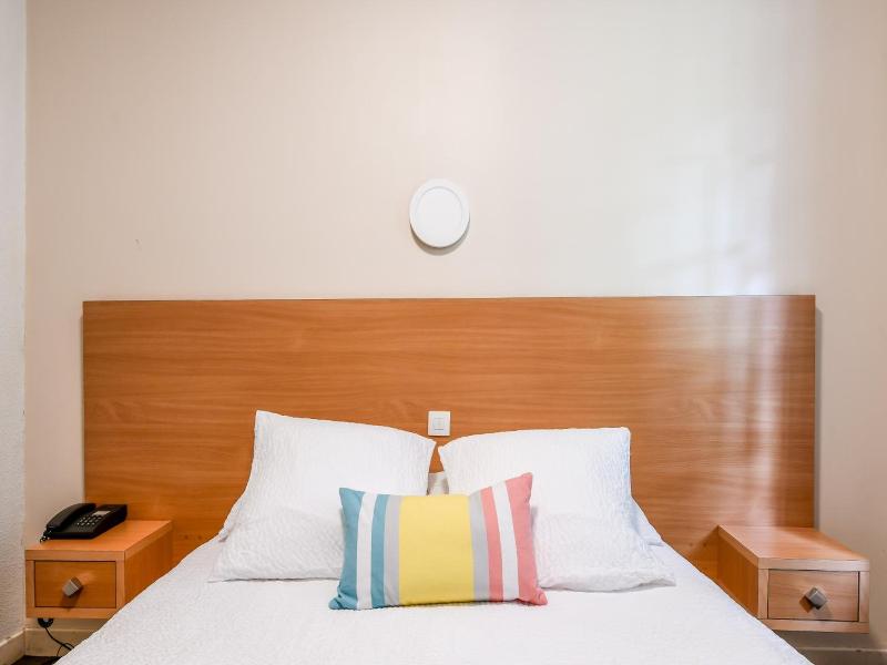 Hotel Val Flores image