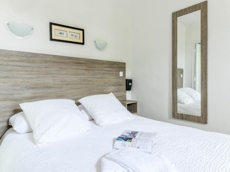 Hotel Val Flores image