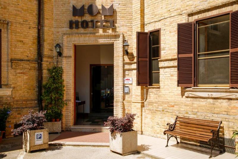 HOTEL MOM ASSISI