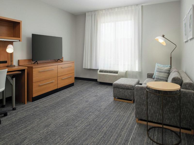 Suite, 1 Bedroom (1 Queen Bed and 1 Double Sofa Bed)