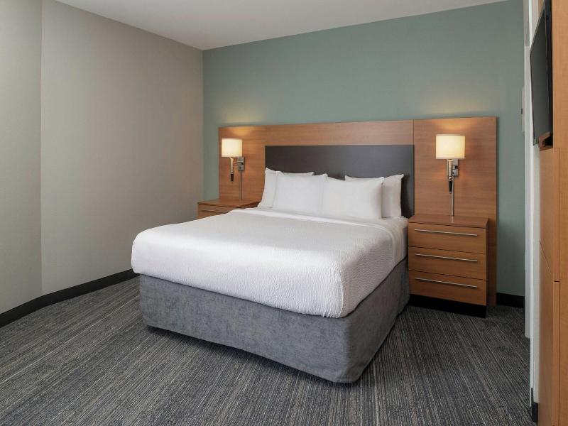 STUDIO KING SIZE BED — photo 4