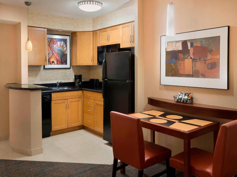 Residence Inn Toronto Downtown/Entertainment Distr image