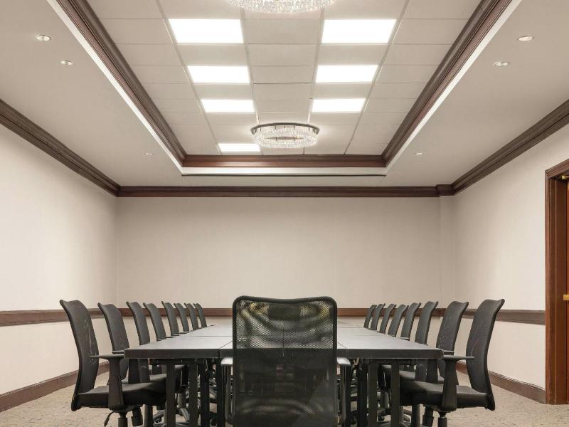 Sheraton Framingham Hotel & Conference Center image