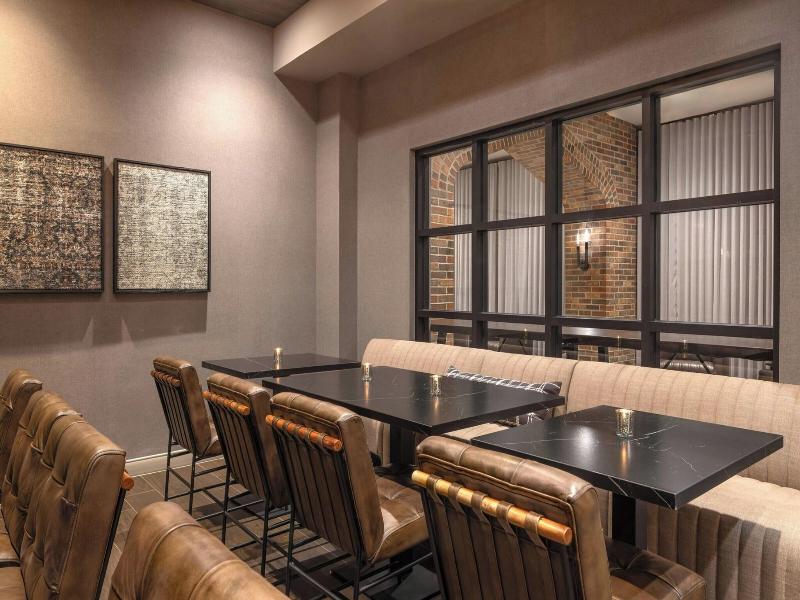 Sheraton Framingham Hotel & Conference Center image