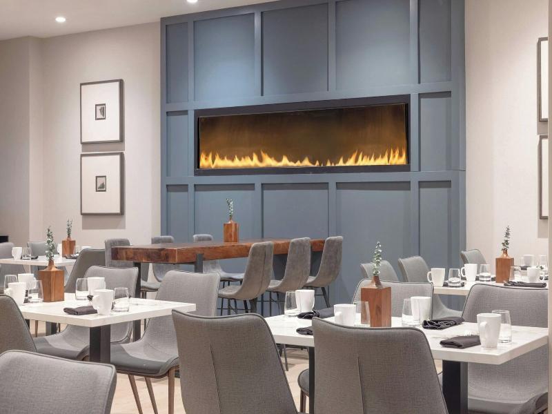 Sheraton Framingham Hotel & Conference Center image