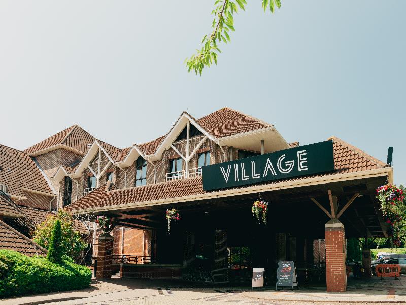 Village Hotel Swindon image