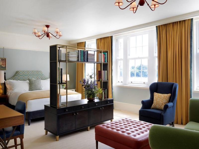 University Arms Hotel image