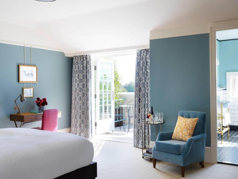 University Arms Hotel image