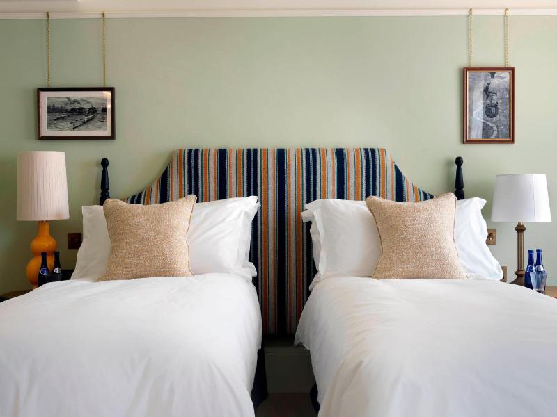 University Arms Hotel image