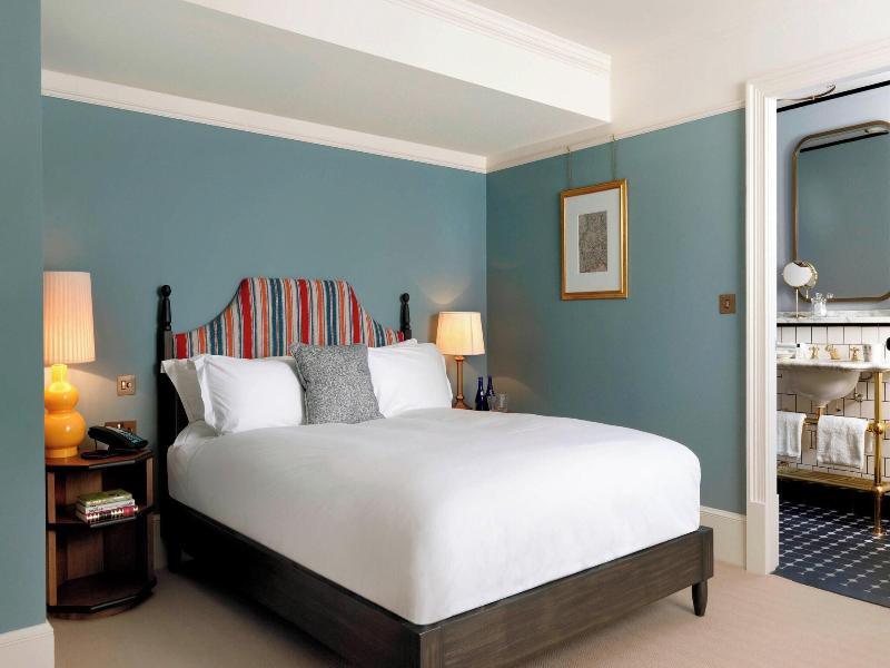 University Arms Hotel image