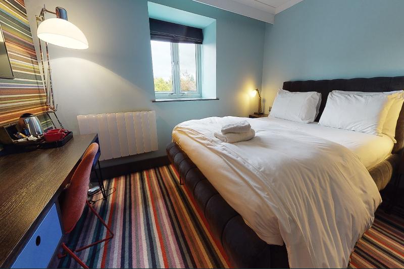 Village Hotel Manchester Cheadle image